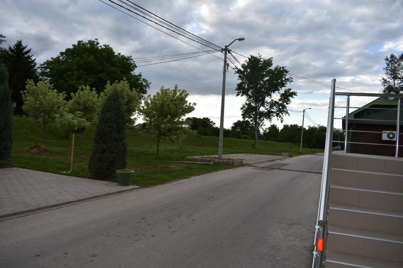 Vila Edu Koncarevo Zewnętrze zdjęcie